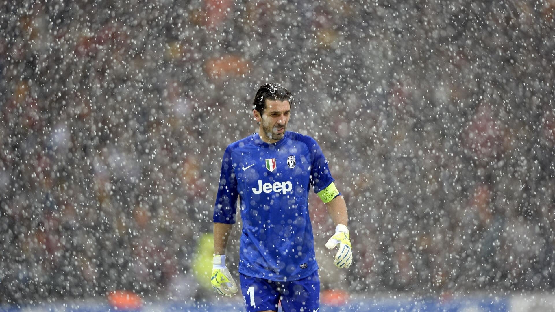 九游官网APP-曼联对卡迪夫城展开对决，实力争夺，曼联前瞻_渴望反弹施压曼城 卡瓦尼能否再造神作