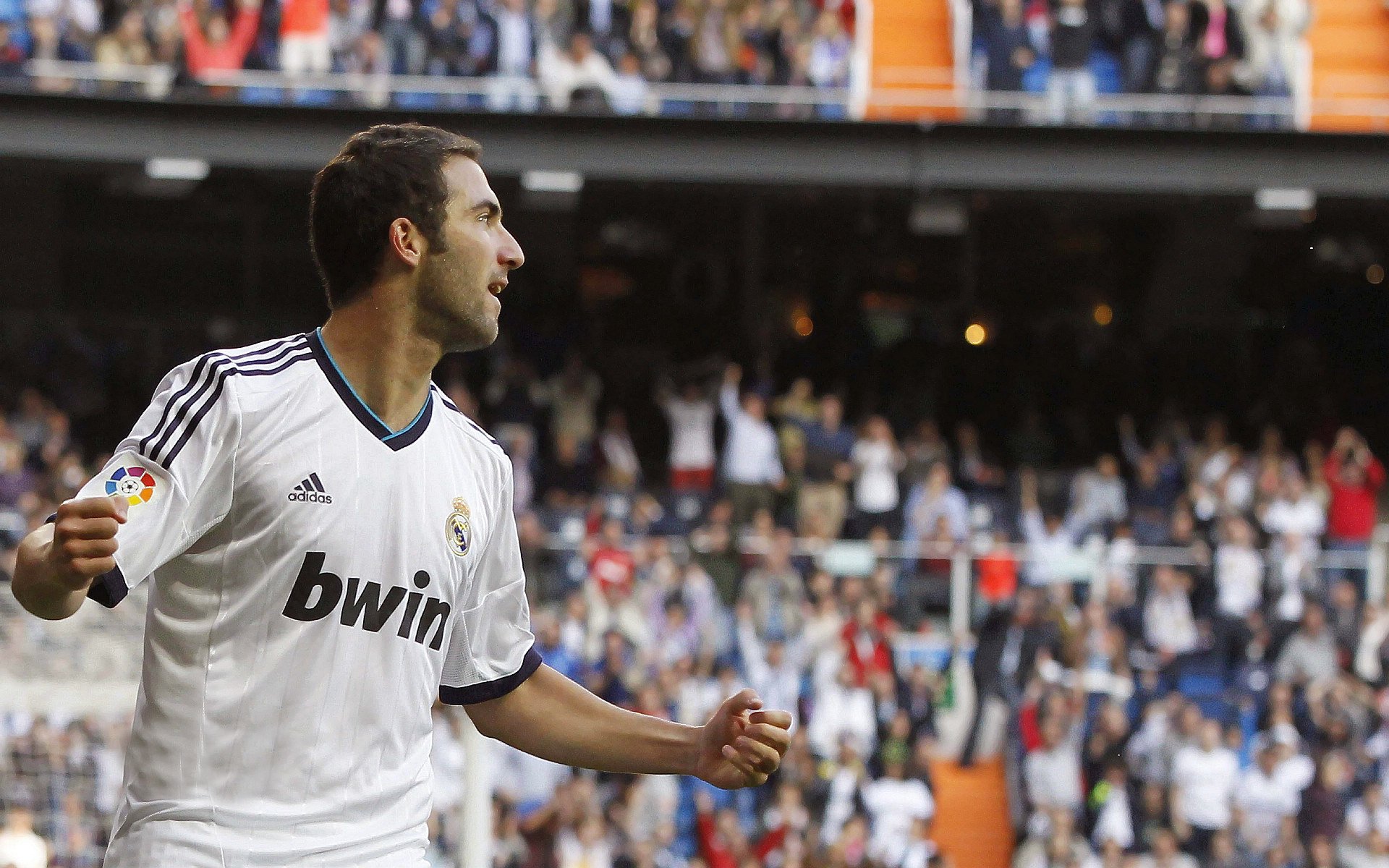 西蒙·丰特基奥带领意大利队闯入半决赛，西蒙加丰凯尔